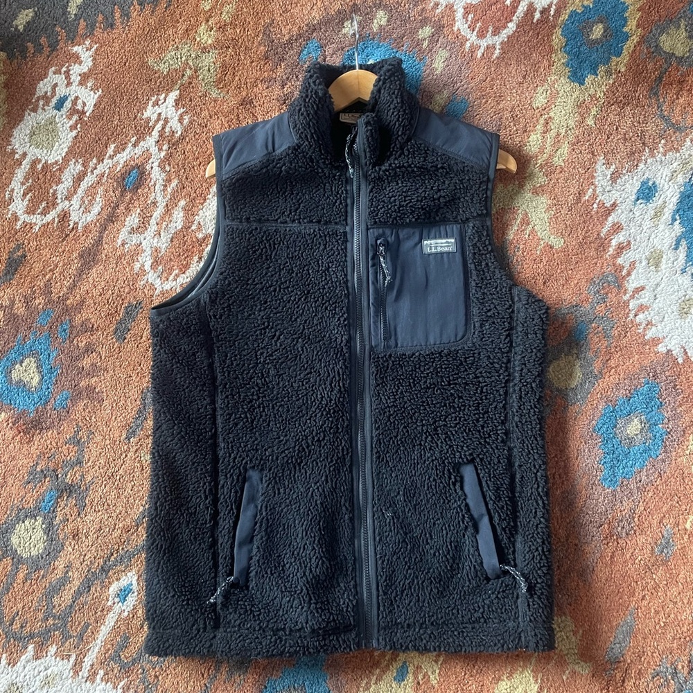 LL Bean Black and Gray Fleece Vest- Medium TALL
